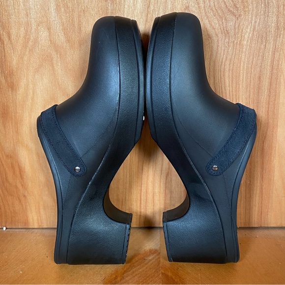 Womens 9 Crocs Sarah Clogs Black SEF1402 - Picture 6 of 8